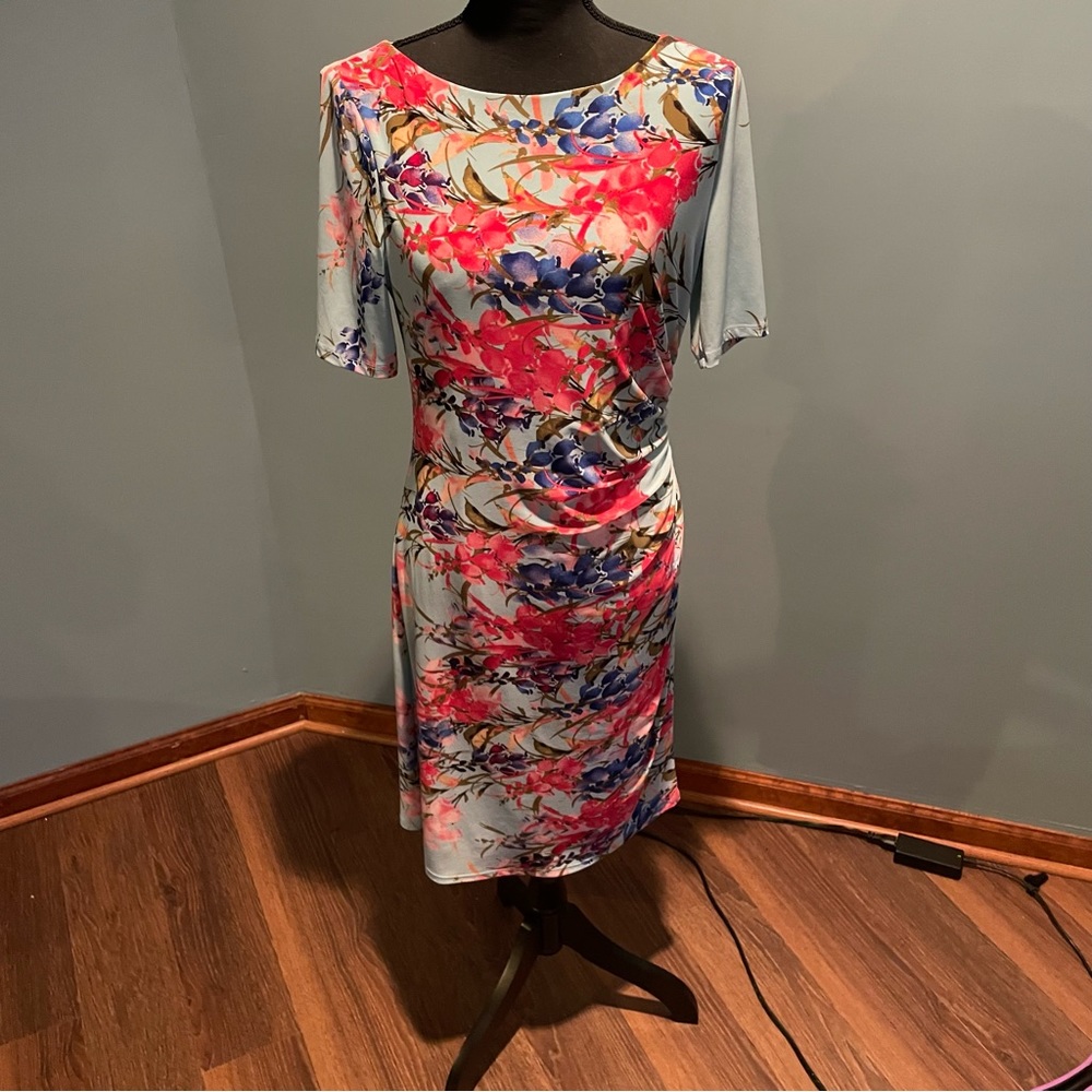 Jones New York blue dress with hot pink floral pattern.